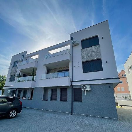 Apartman Mik Nowy Sad Zewnętrze zdjęcie